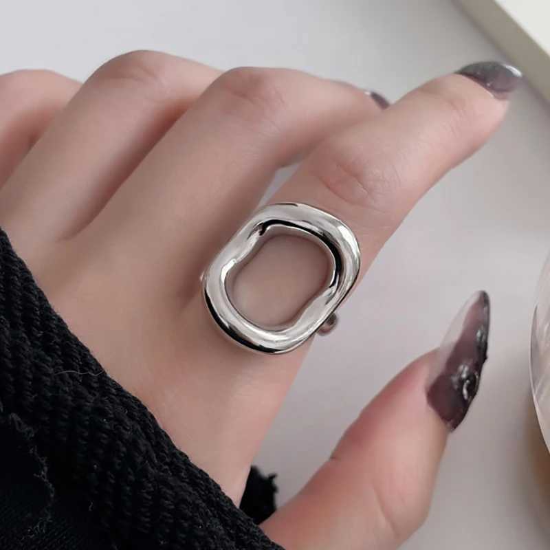 FOXANRY Minimalist Silver Engagement Ring Female Couple New Fashion Creative Hollow Irregular Geometry Party Jewelry W250207