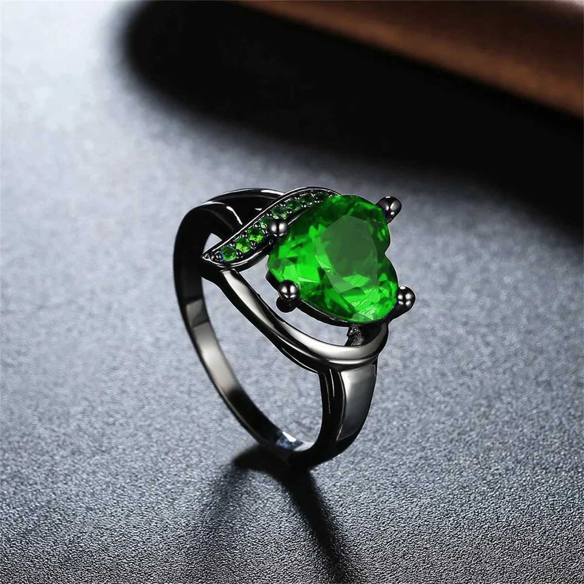Fashion Couple Rings Romantic Women Heart Green Rhinestones Zircon Ring Men Stainless Steel Abalone Shell Ring Wedding Jewelry W250207