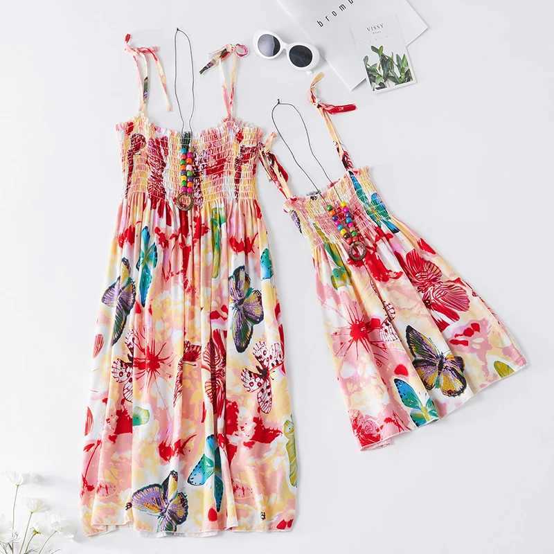 Summer Family Dress Mother and Daughter Matching Outfits Bohemian Beach Floral Sundress Dresses For Mom Girl Matching Clothes W250207