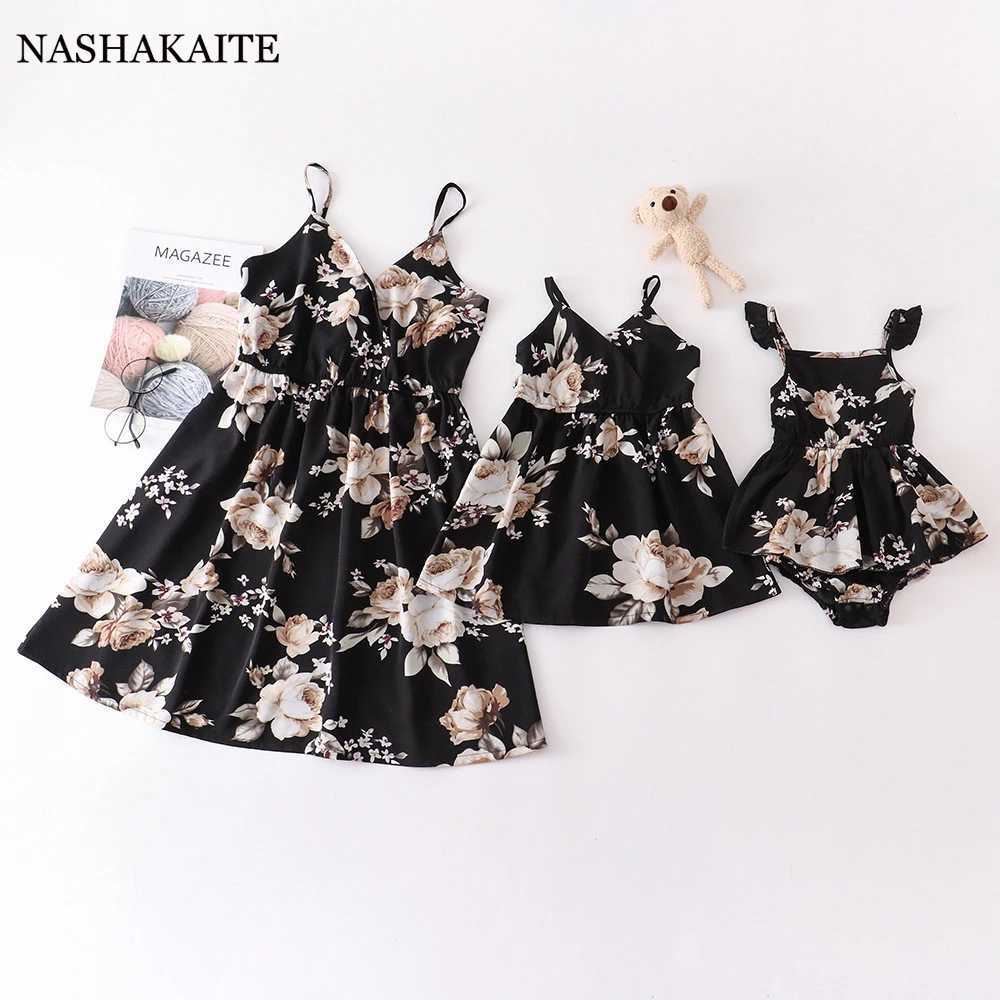 Summer Mom and daughter dress Flower seaside holiday suspender dress For Mommy and me clothes Mother and Daughter family look W250207