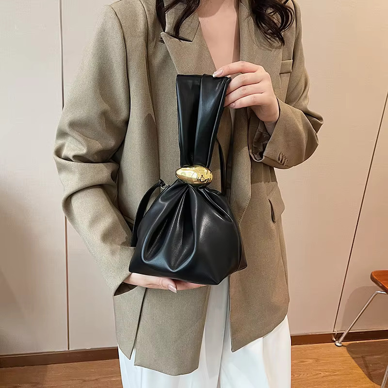 Personalized Soft PU Leather Clutch Bag Designer Women Pleated Bucket Pouch Temperament Side Zipper Party Evening Bags PU Cartoon