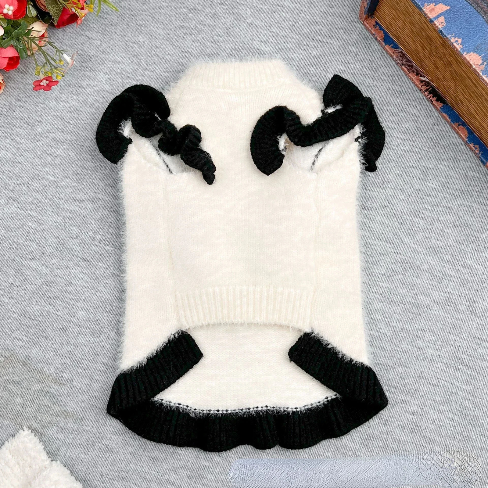 Autumn Winter Pet Sweater Princess Style Small Flying Sleeve Skirt Hem Pearl White Fur Cute Pet Sweater Knitted Kitten Puppy 250206