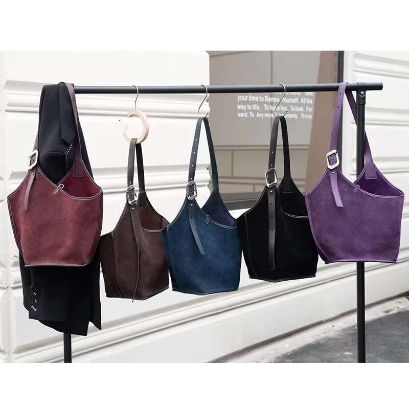 New Winter High Quality Suede Leather Large Capacity Bucket Bag Adjustable Handle Handbag Casual Shoulder With Wallet