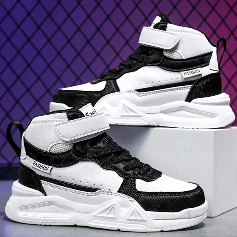 Childrens running shoes outdoor leather surface fashionable tennis shoes casual high top childrens comfortable board shoes W250207