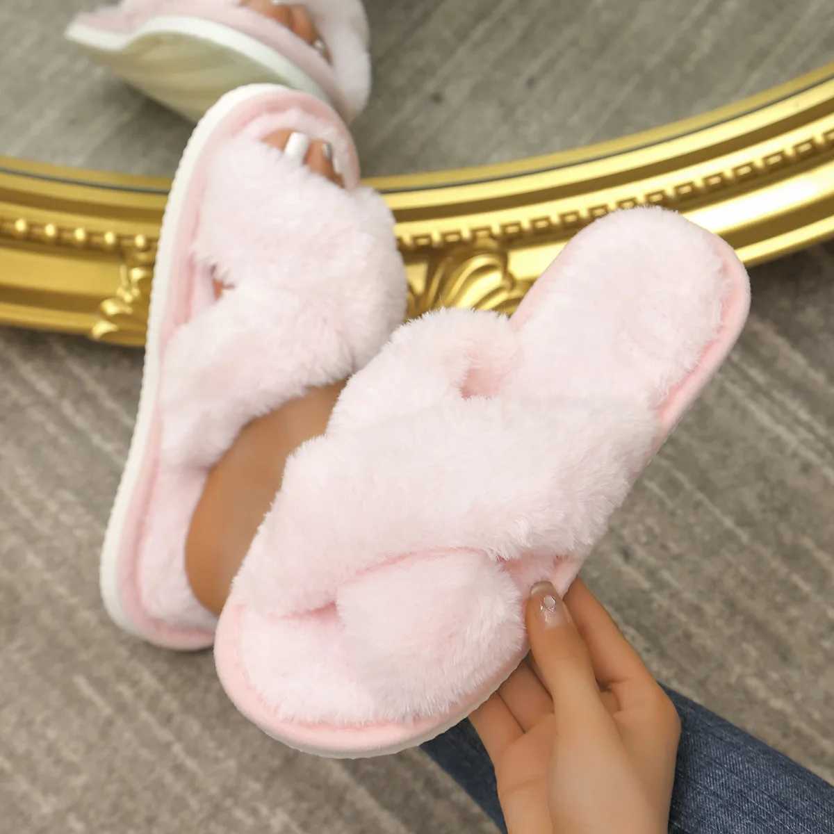 Winter Slipper Women Cross Belt Home Indoor Casual Slippers Female Flip Flops Fluffy Shoes Slides Ladies Soft Warm Plush SlipperXJ250207