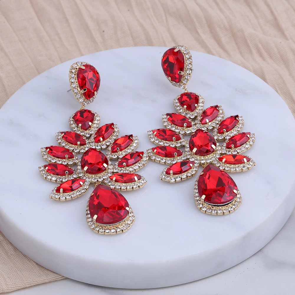 Novelty Shiny Rhinestone Flowers Dangle Earrings For Women Fashion Jewlery Evening Dress Statement Earrings Accessory 250117