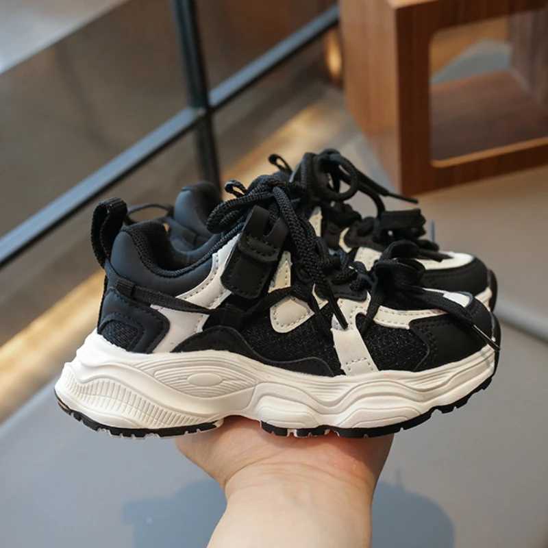 Childrens sports shoes for spring and autumn fashion breathable and non slip childrens running boots for boys and girlsXJ250318
