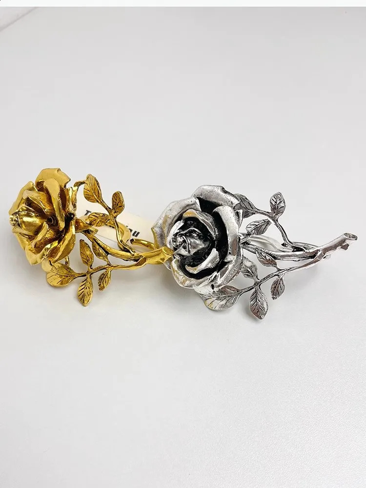 Vintage Exaggerated Metal Rose Flower Large Open Rings for Women Europe and America Personality Party Jewelry Accessories 250206
