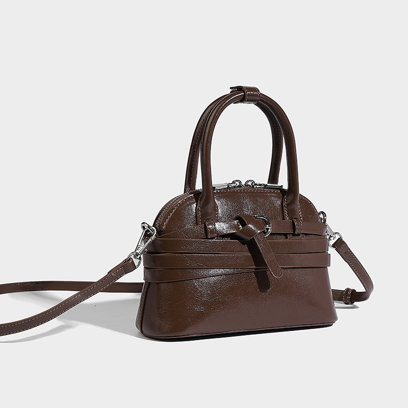 Bag Autumn And Winter Casual Minimalist Niche Winding Design, Hand-Held Shell Bag, Commuting Daily Fashionable Versatile Single Shoulder Diagonal Cros
