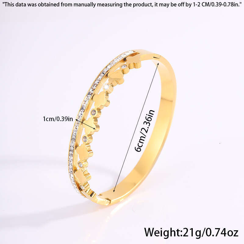 Electroplated titanium steel bracelet, fashionable dia inlaid four leaf clover, light , high-end, non fading best friend bracelet