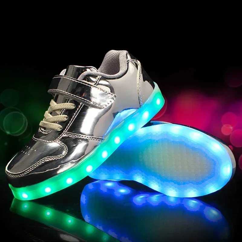 Kids Sneakers Casual Luminous Shoes USB Recharge Light Up Sports Skateboard Shoes Waterproof Leather Boys Girls Shoes with LED W250207