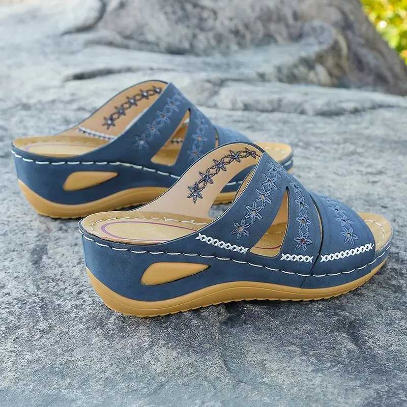 Cool slippers for women with sloping heels and fish mouth thick soles available in multiple colors with embroidered sandals forXJ250207
