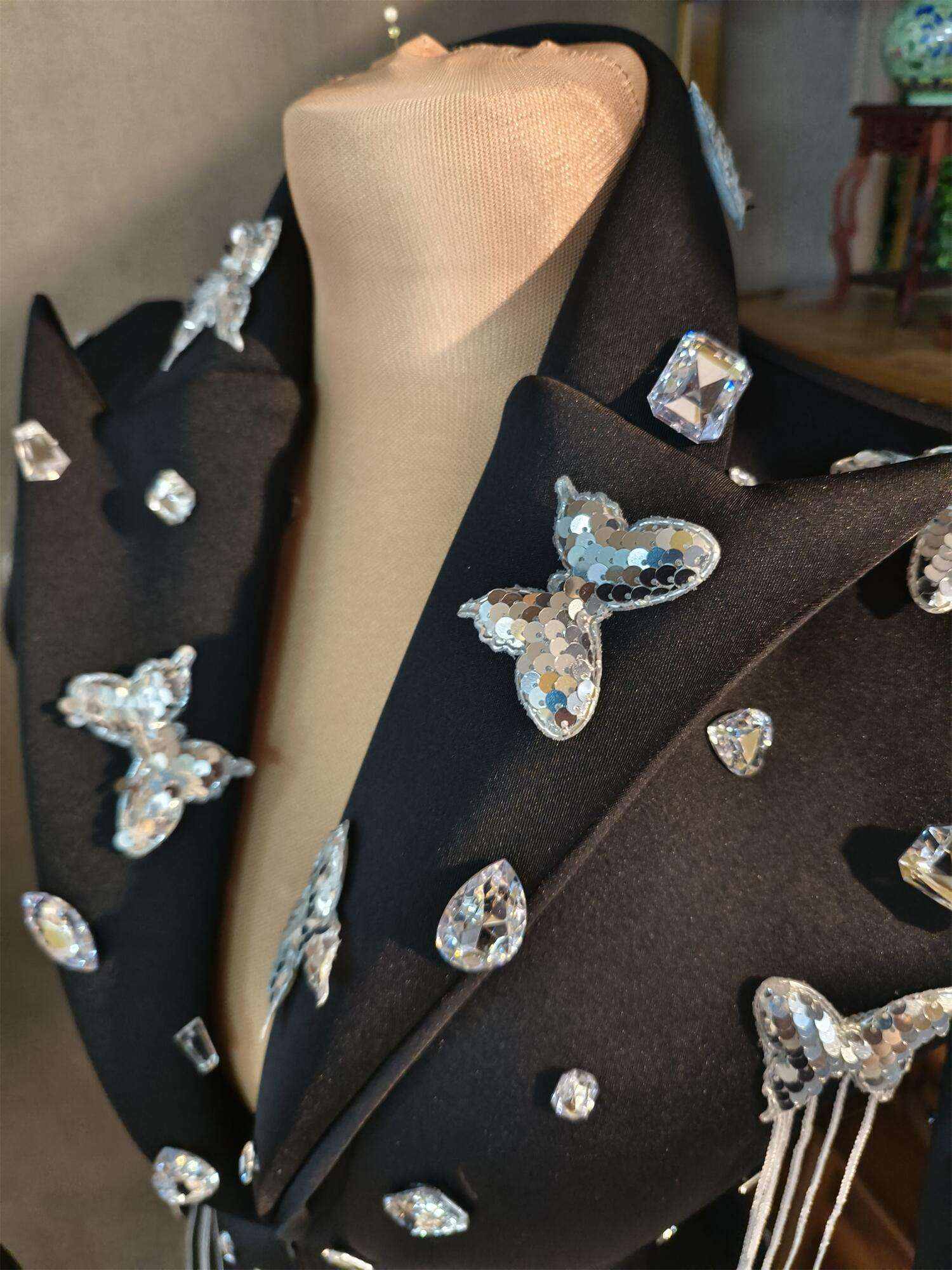 Luxury Mother of the Bride Suits Appliques Sequins Crystal 1 Piece Set Jacket Zipper Women Suit Blazer Peaked Lapel Formal Work Wear Customized