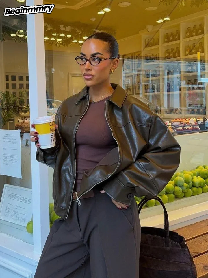 2024 Vintage Chocolate Leather Laple Jacket Women Chic Zipper Long Seleeve Pocket Short Coat Autumn Ladies High Streetwear 250120