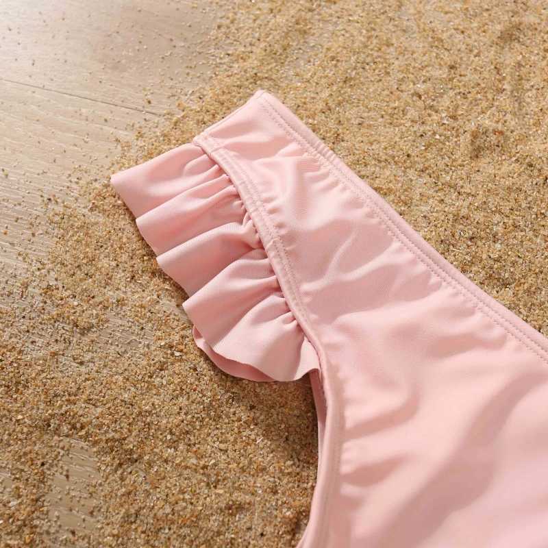 Mom and Daughter Matching Clothes 2024 Summer Women Girls One-Piece Suit Swimwear Ruffles Beachwear Push Up High Waist Swimsuit W250207