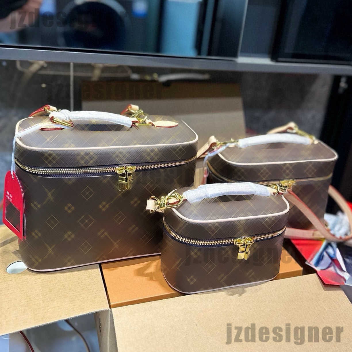 Fashion Makeup Bag Ladies Cosmetic Bags Crossbody Bag Tote Bag Women Designer Handbag Travel Pouch Purses Handbags High End Shoulder Bags Toiletry Bag Lipstick Case