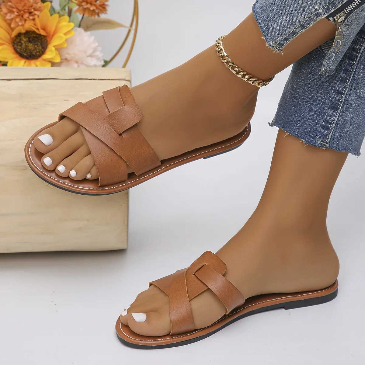 Flat Beac for Women 2024 Summer New Leather Outwear Casual Anti slip Fi SlippersXJ250207