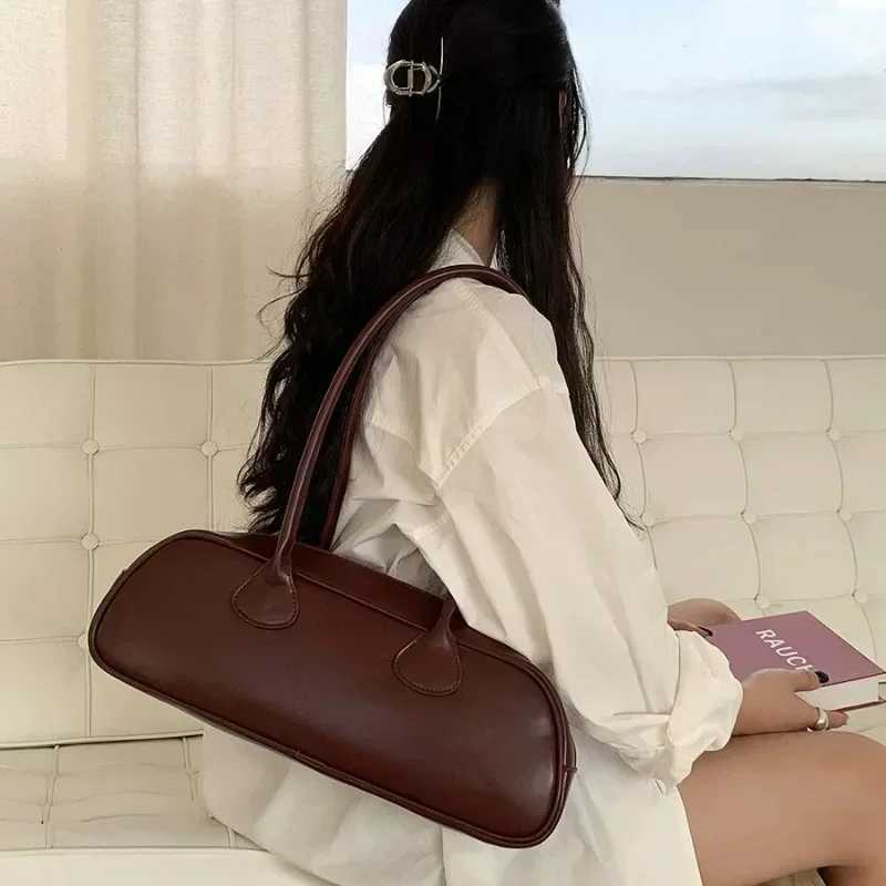 High-capacity Shoder Bags for Wen New Off Lady PU Underarm Bag Fi Solid Popar Tote Bag Classic Bags Bag Z250515