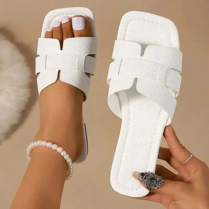 Luxury Summer Slippers Women Flat Outdoor Trend Beach Sandals Female Flip Flops Brand Design Slides Shoes Woman 2024 Big Size 43XJ250207