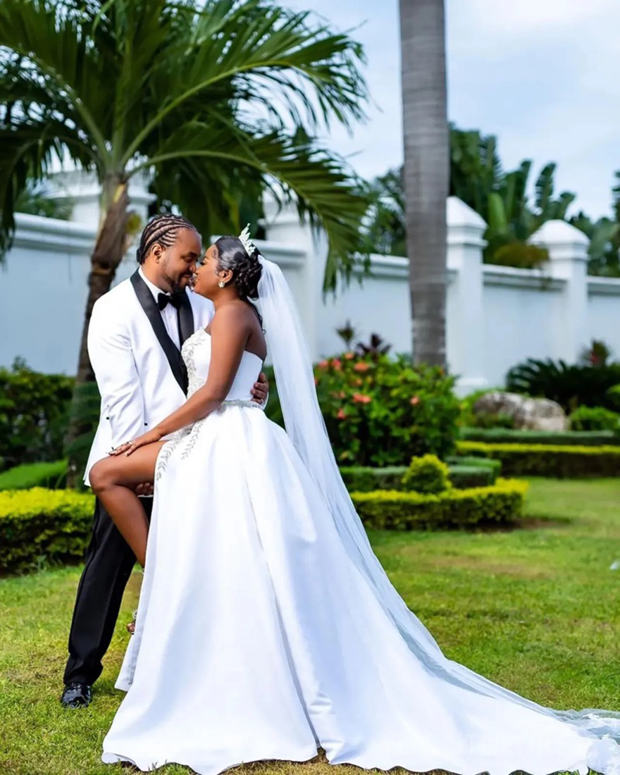 2025 Plus Size Mermaid Dresses Bride With Detachable Train Bridal for African Black Women One Shoulder Side Split Rhies Wedding Gowns