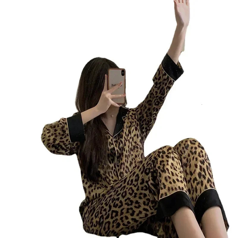 Pajamas for Women Spring Autumn Korean Cardigan Long Sleeved Sexy Leopard Print Home Clothing Set Milk Silk Pajamas for Women 250207