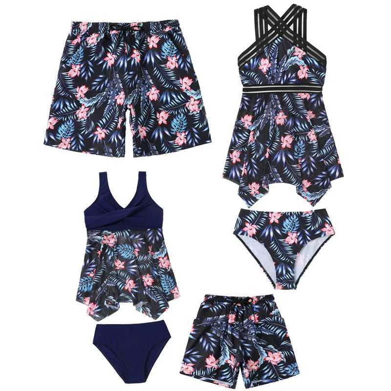 Family Matching Beach Swimwear Mother Daughter Father Son Swimwear Swim Trunks Mom Girls Bikini Swimsuit Dad Boys Family Clothes W250207