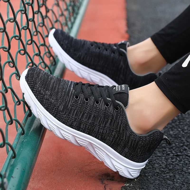 MAEDEF 2024 Running Shoes Men Sneakers Fashion Lightweight Trainers Breathable Walking Shoe Outdoor Comfortable Athletic for MenC250304
