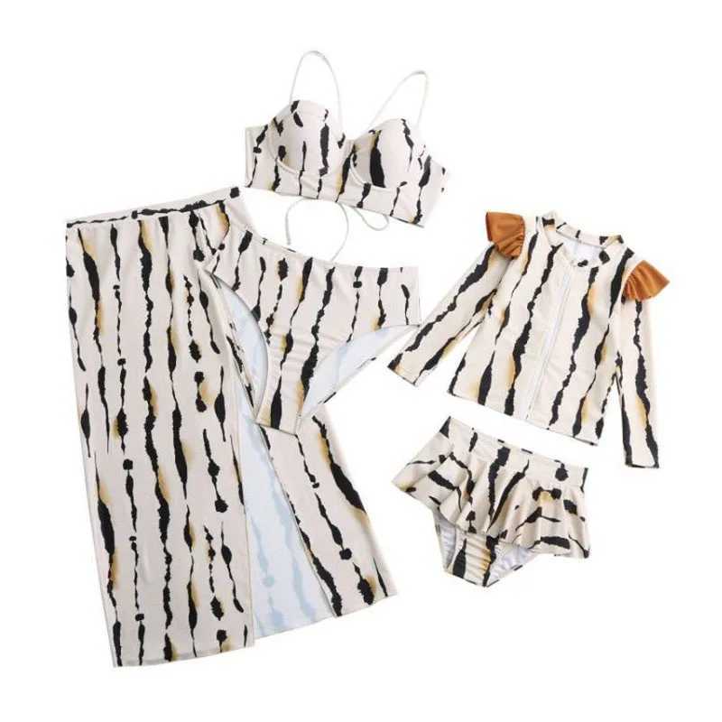 Mother-daughter Swimsuits Family Matching Outfits Sleeveless Fashion Sexy Swimwear Summer Sunny and Sandy Beach 3Pcs Clothes W250207