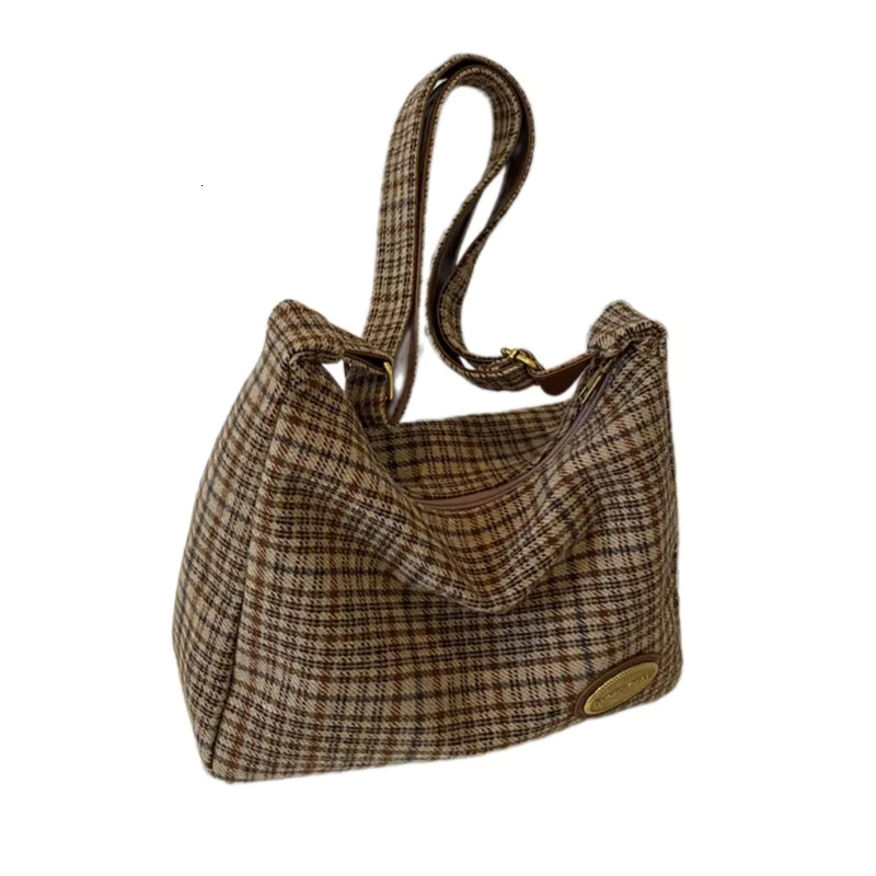Trendy Crossbody Bag Elegant And Practical Shoulder Bags Handbag For Everyday Use Polyester Vintage