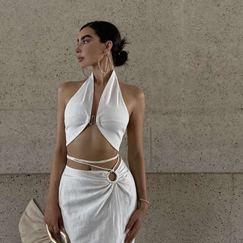 Explosive European and American Summer Women's Sexy V-neck Design Hook Buckle Backless Hanging Neck Tank Top 2025 New Casual Versatile Fashion Cl