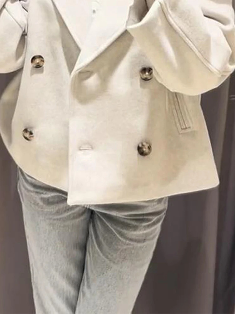 2024 Autumn Winter Coat Casual Double Breasted Turn Down Collar Female Short Jackets Chic Lady Loose Demi Season Outcoat 250109Z