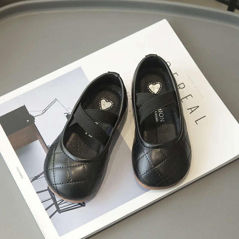 Princess Plaid Leather Girls Shoes Soft Comfortable Cross Strap Kids Shoes Sweet Wedding Dress Party Flats Mary Jane Shoes 250206