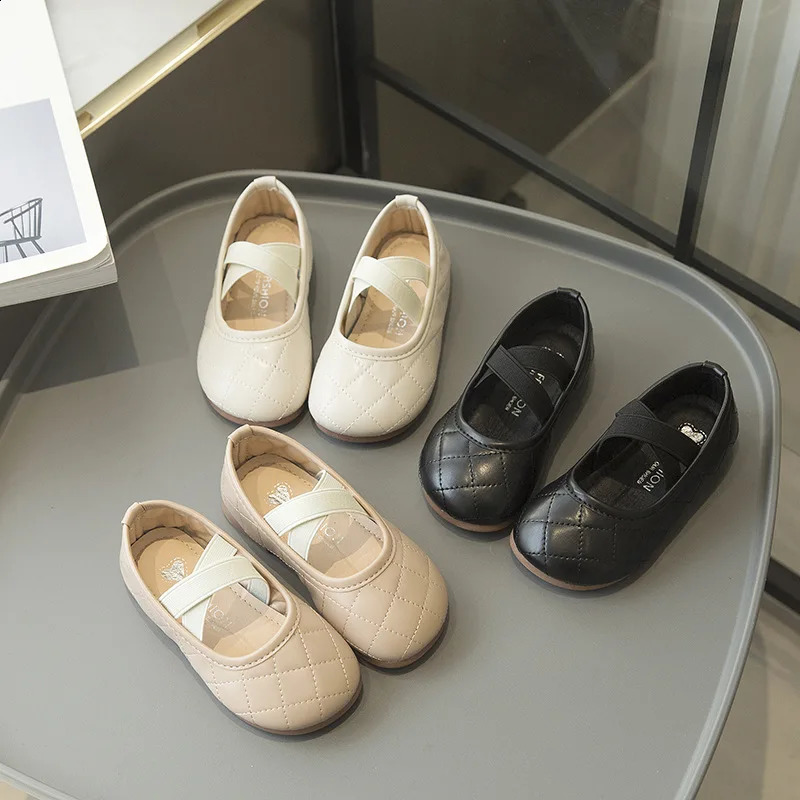 Princess Plaid Leather Girls Shoes Soft Comfortable Cross Strap Kids Shoes Sweet Wedding Dress Party Flats Mary Jane Shoes 250206