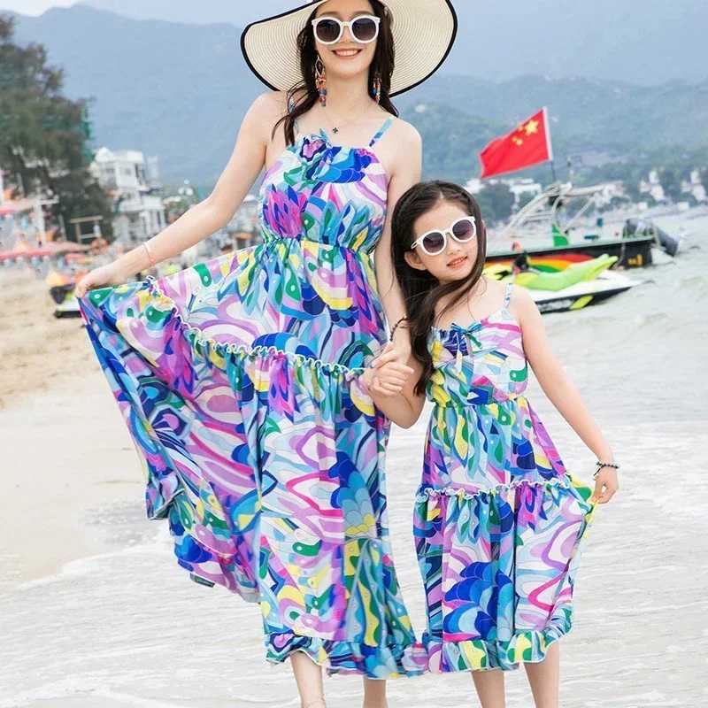 2024 Father Son T-shirt+Shorts Seaside Couple Clothing Family Matching Set Beach Mom Daughter Bohemian Casual Dress Summer W250207