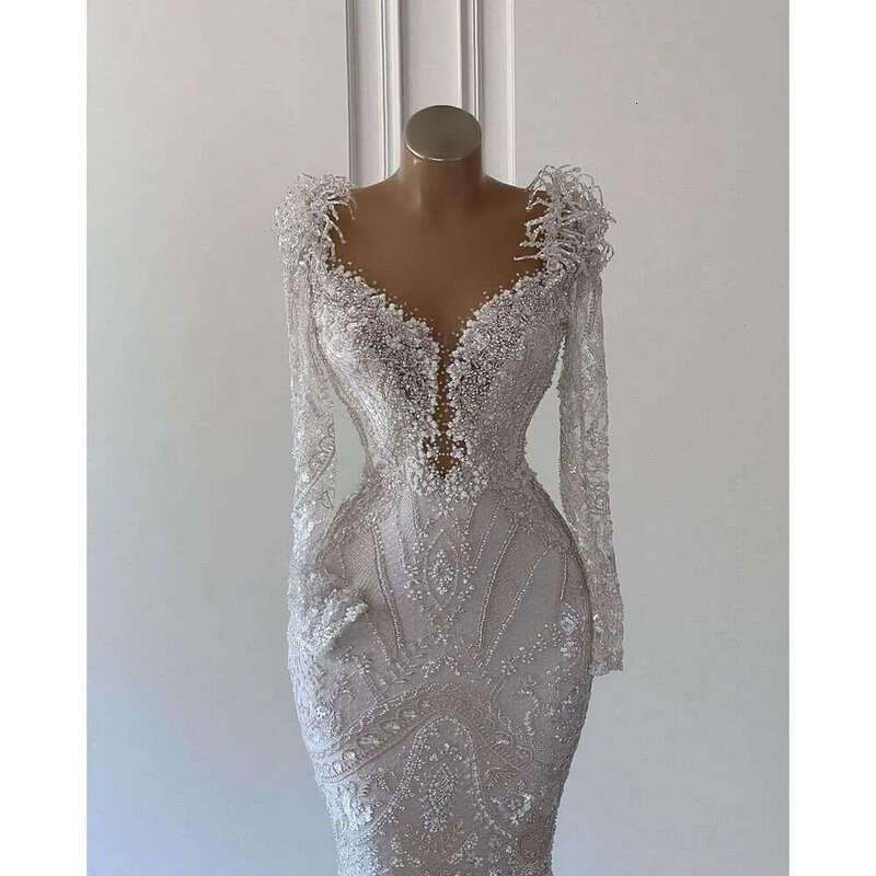 Sparkly 3D Wers Wedding Dresses Sexy V Neck Long Sleeve Beads Lace Bridal Gowns Romantic Bride Dress Robe De Mariee Dr0318