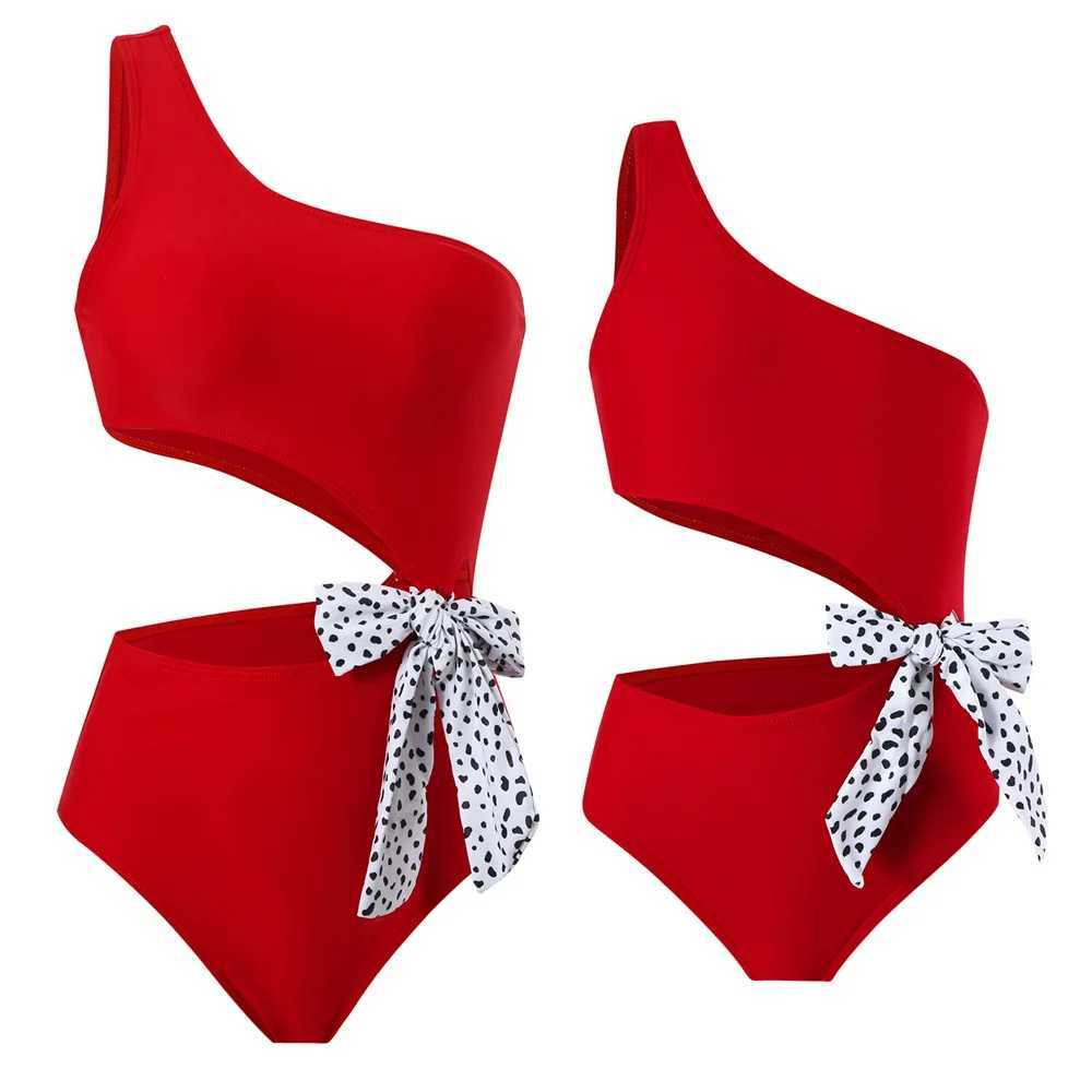 2025 New Summer Womens Swimsuit Family Matching Set Mother and Daughter Clothing Bow Bikini One Piece Swimsuit Beach Wear W250207