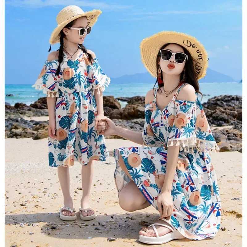 Vacation Look FamilyPiece Sets Korean Parent-child Matching Beach Couple Clothing Clothes Mom Daughter Resort Dress Dad Son Two W250207