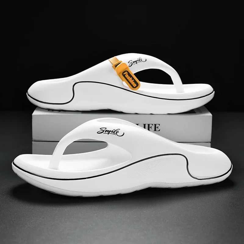 2024 Summer New Mens Flip Flops Indoor Outdoor Beach Sandals Thick Soft Sole Bathroom Slides Shoes Man N-slip Home SlippersXJ250207