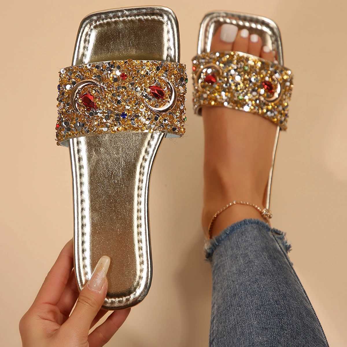 Glitter Bling Summer Women Slippers 2024 New Flat Beac Women Outdoor Luxury Designer Sandals Plus Size Slides WomenXJ250207