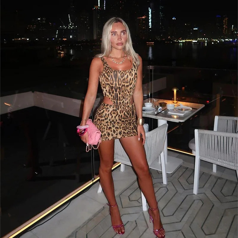 Leopard Print Sequin 2 Piece Set Backless Corset Top and Mini Skirt Sexy Club Outfits Women Summer Backless Skirt Tracksuits 250206