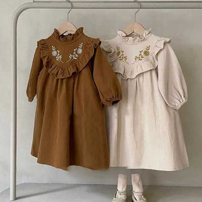7342 Ins Baby Girl Dress Mother and Daughter Long Sleeve Dress Embroidered Flower Dress Baby Clothing Family Match W250207