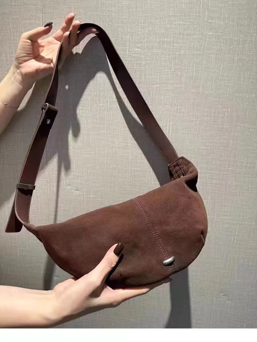 Design Pease Shape Small Saddle Flap Coffee Red Color Real Suede Leather Or Lambskin Women Crossbody Bag Purse Suede