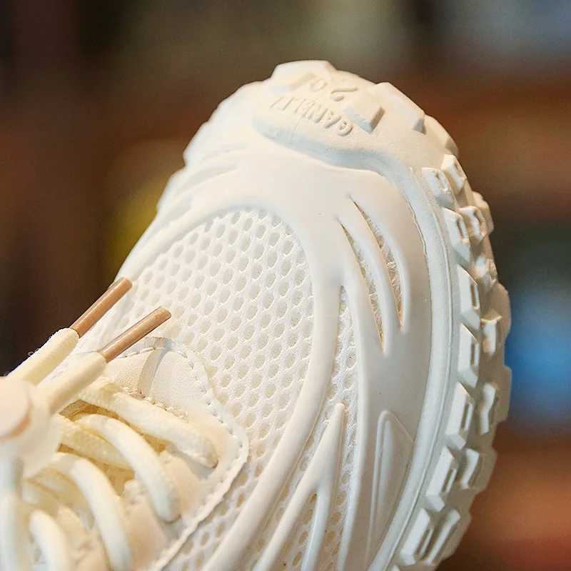 Kid Shoes Girls Casual Sneakers Fashion Breathable Sports Shoes for Children Outdoor Reflective Light Running Shoes Boy Shoes W250207