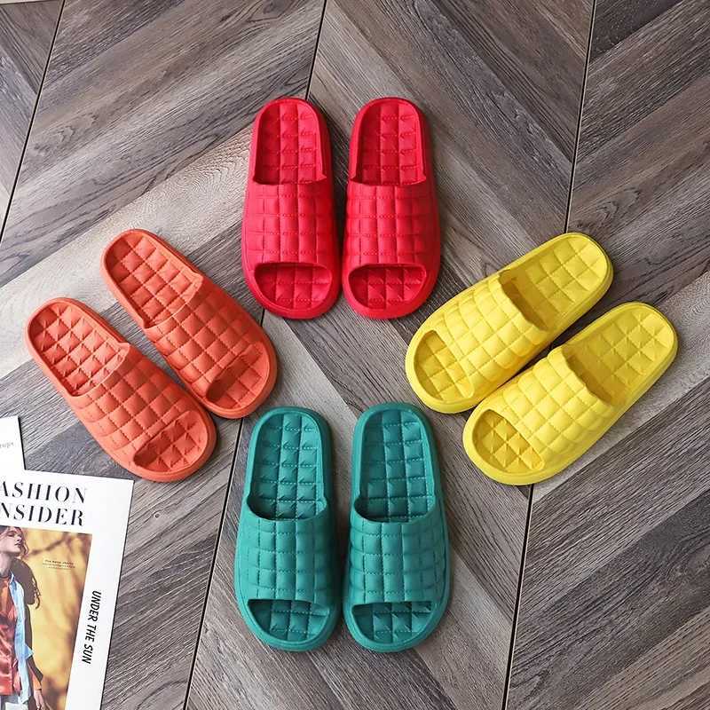 Home Bathroom Slippers Women Fi Soft Sole EVA Indoor Slides Woman Sandals 2023 Summer N-slip Woman Man SlippersXJ250207