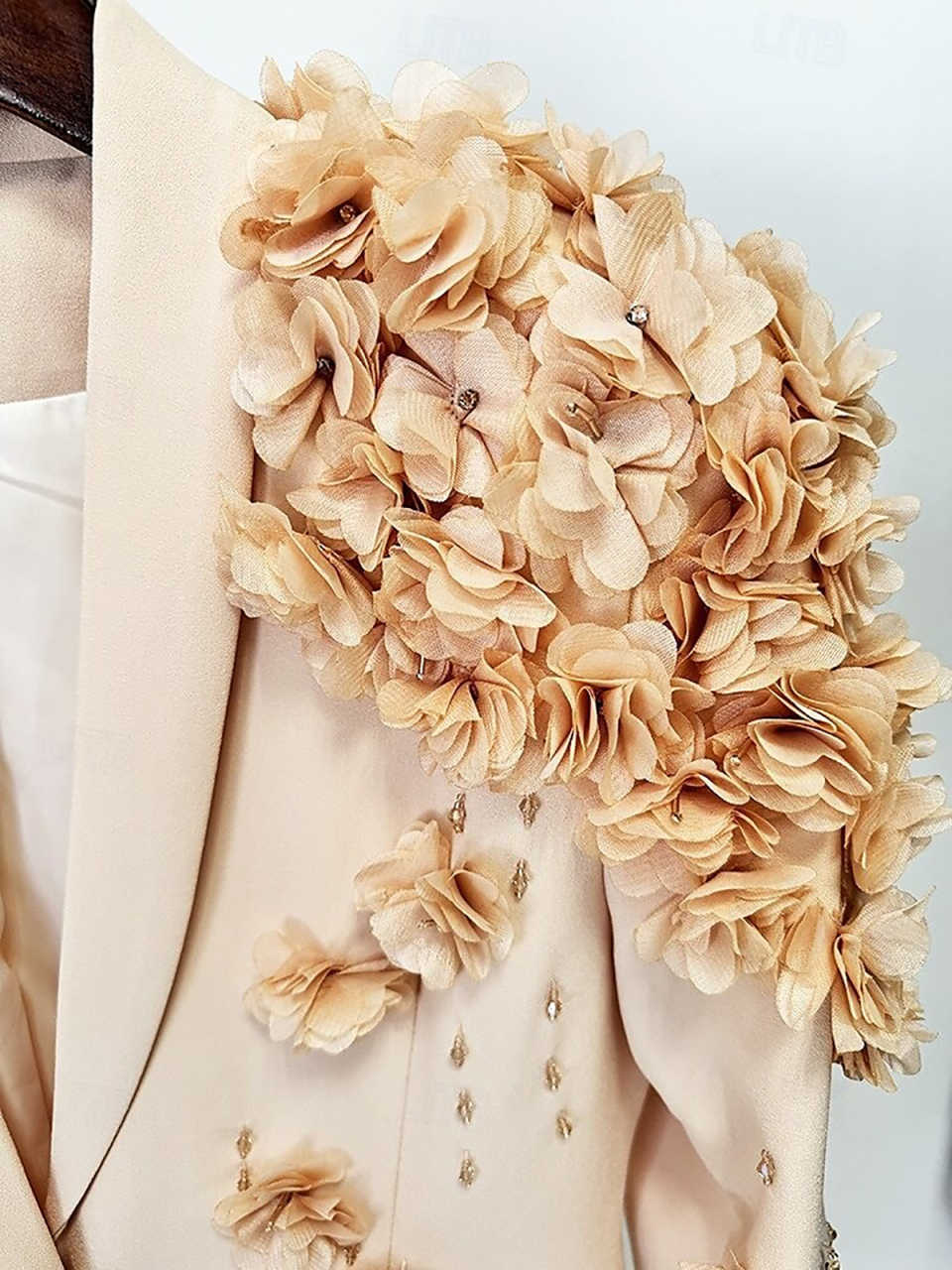 Designer Mother of the Bride Suits Beaded Handmade Appliques Single Breasted Long Women Business Blazer Shawl Lapel Formal Work Wear Customized