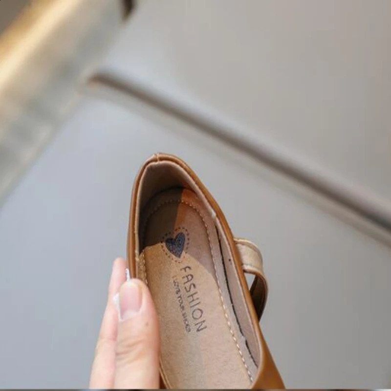 Autumn Childrens Shoes Girls Soft Sole Comfortable Single Leather Shoes Girls Fashion Princess Bean Shoes 21-30 250206