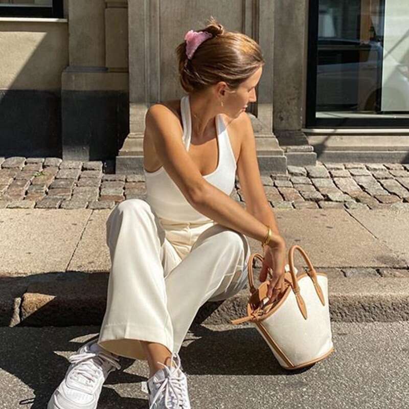 Bu Jia Di hot selg women's European American spicy girls spring and summer items exposed navel sleeveless hanging neck ribbed bottom vest 2025 te