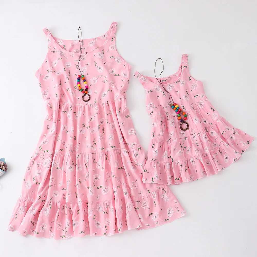 Mother Daughter Matching Dresses Family Look Mommy and Me Clothes 2023 Summer Women Girls Outfits Flower Printed Dress W250207