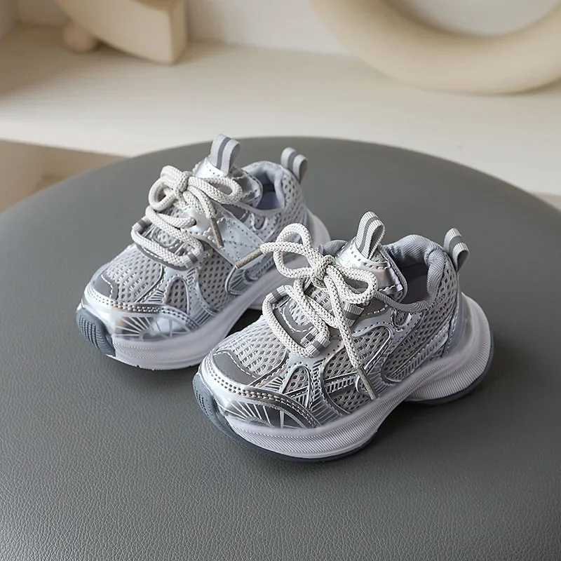 Girls Sports Shoes 2024 New Sle Soft Sole Childrens Casual Shoes Fashionable Breathable Stripe Dad Shoes for Kids Boy H08029XJ250318