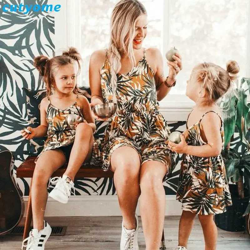 Mother Daughter Family Matching Outfits Sleeveless Floral Dress Summer Cotton Girl Women Boho Loose Dresses Sundress Clothes W250207
